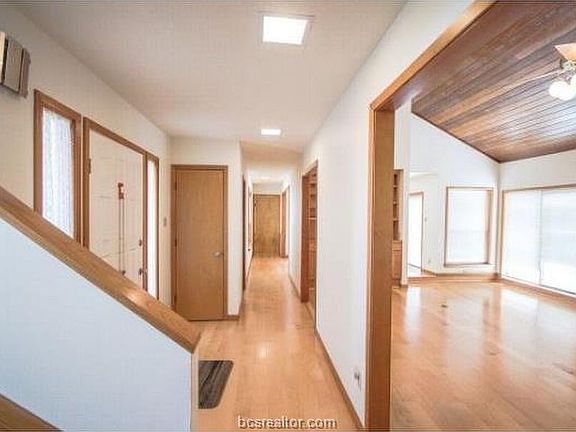4th image of 1704 Briar Rose Ct
