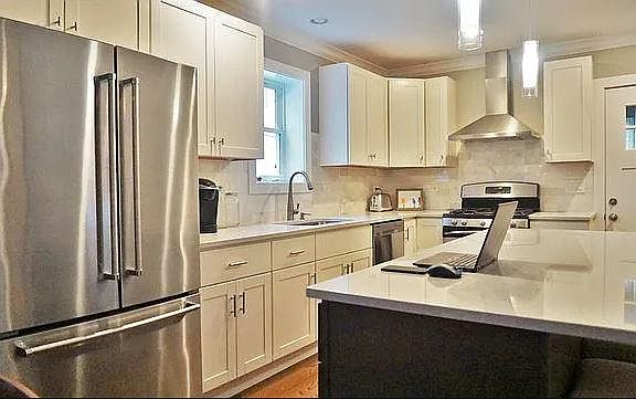 3rd image of 3727 N Christiana Ave #1