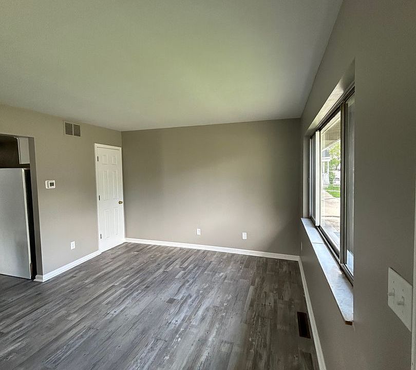 1st image of 1429 Center St #1501