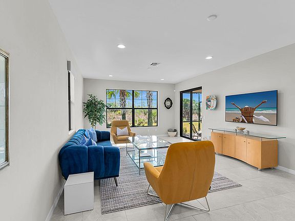 3rd image of 1574 Oceania Dr S