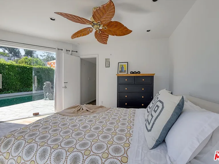 1300 Summitridge Dr — Photo 20