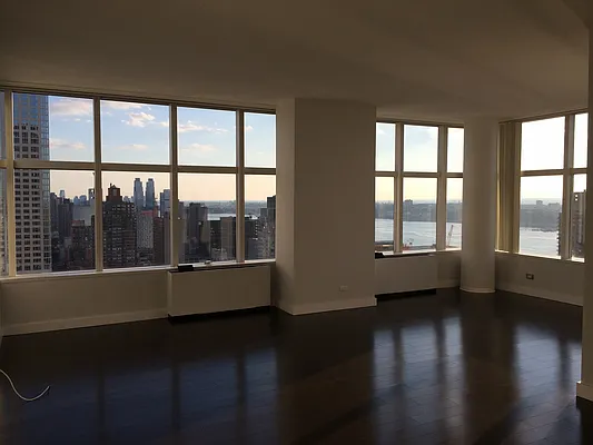 Rented by NY NY Condo, Inc | media 13