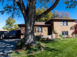 705 E 28th St, Scottsbluff, NE 69361