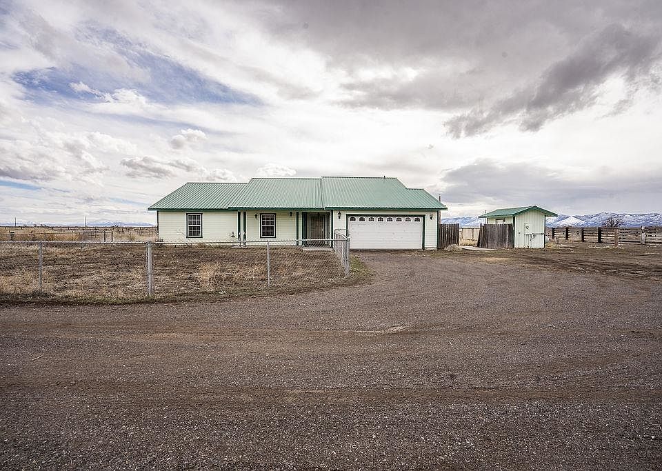 1st image of 724 480th Highway 395 N