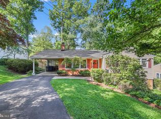 1113 Cameron Rd, Alexandria, VA 22308