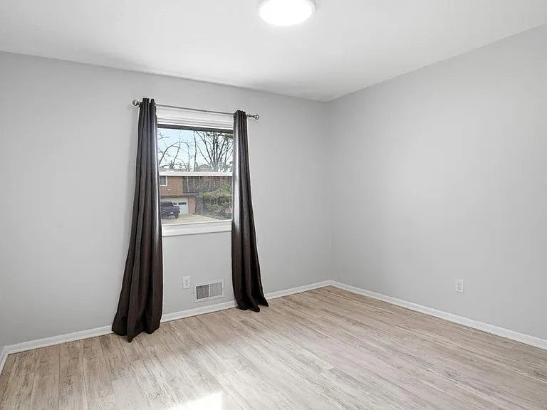 4628 Johnson St NE #4628 — Photo 10