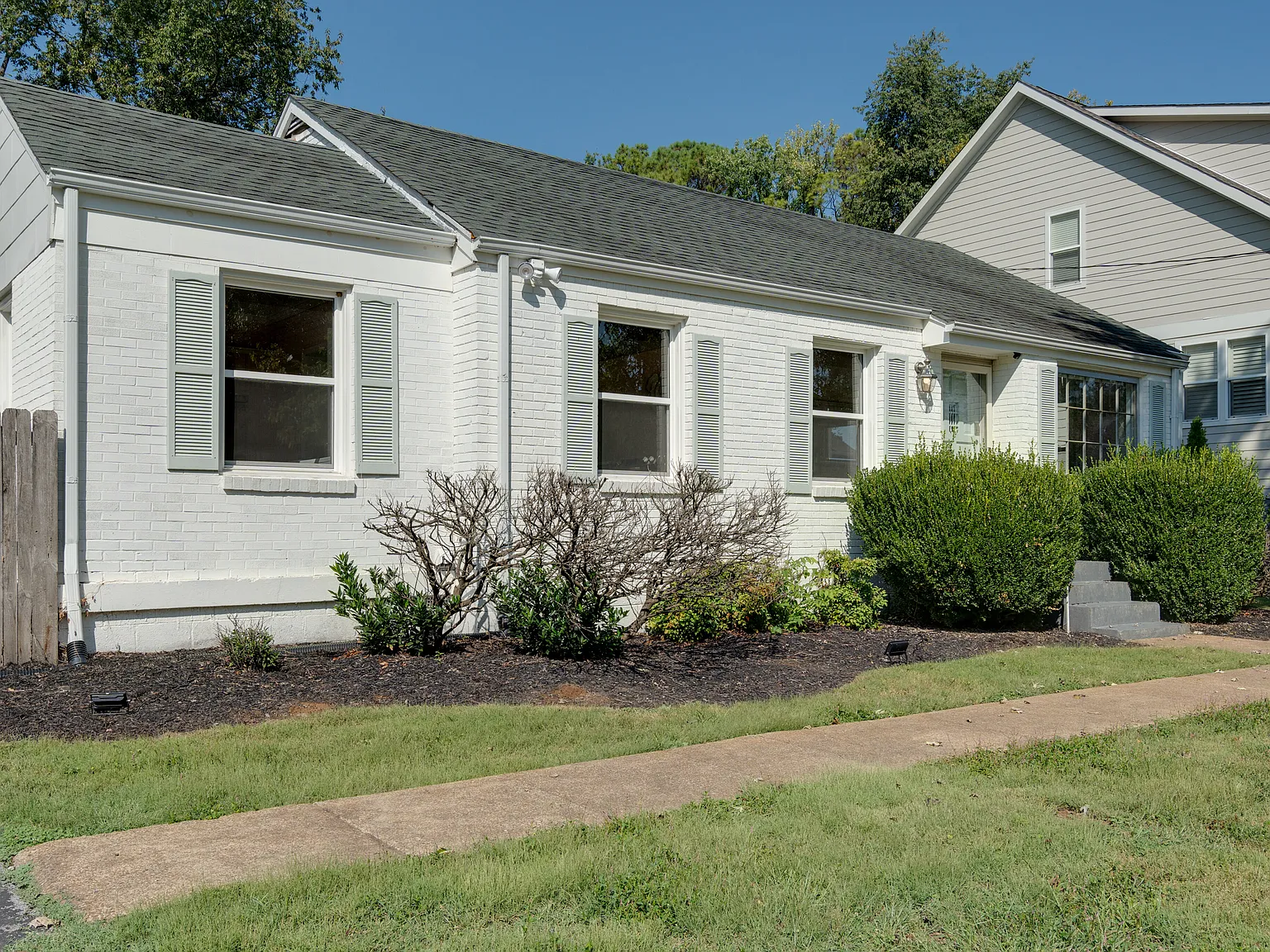 2 bed, 1000 sqft, $2,500 — Photo 3