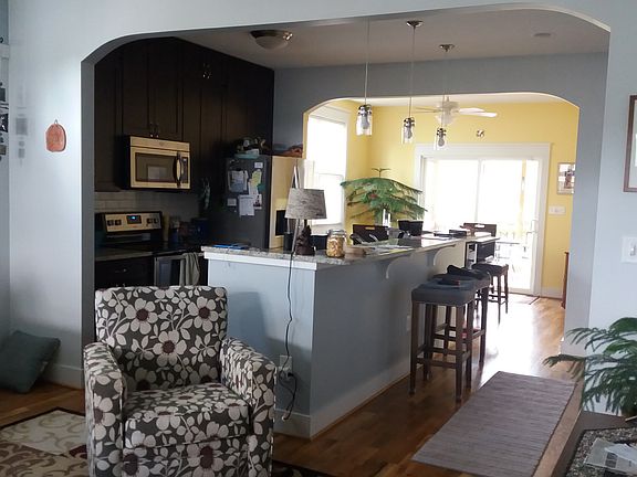 5th image of 111 W Piedmont Ave