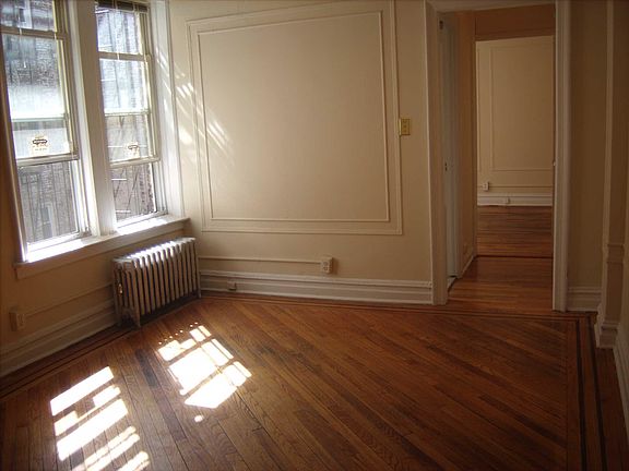 2nd image of 3536 154th St