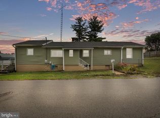 1002 Texas St, Martinsburg, WV 25401