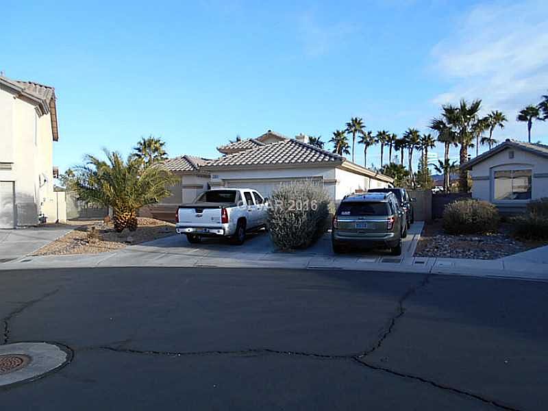 1st image of 798 Alder Green Ave