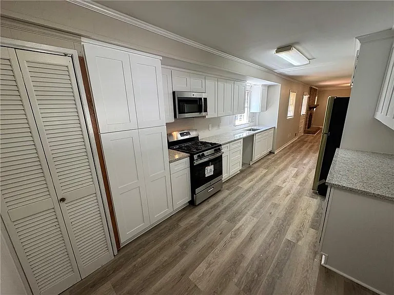 5594 Laurel Ln NW — Photo 7