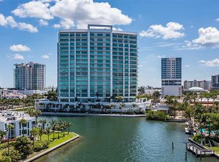 401 Quay Cmns #1204, Sarasota, FL 34236