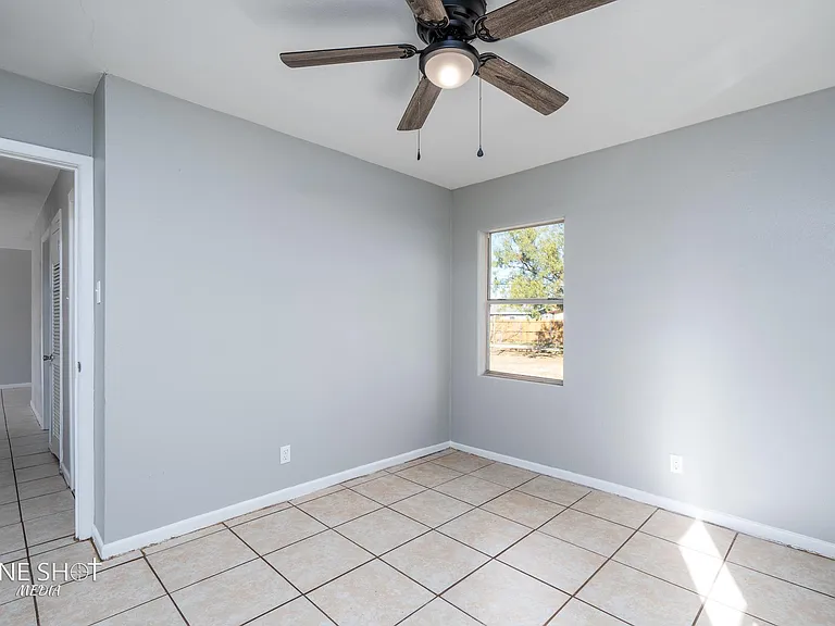 5226 Questa Dr — Photo 27