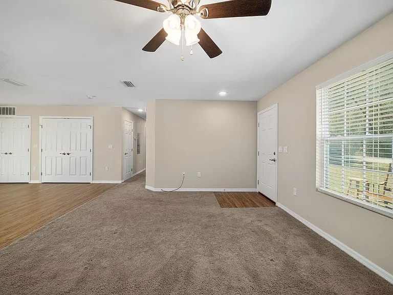 23935 NE 118th Ave — Photo 9