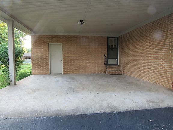 5th image of 1625 Brookdale Ave