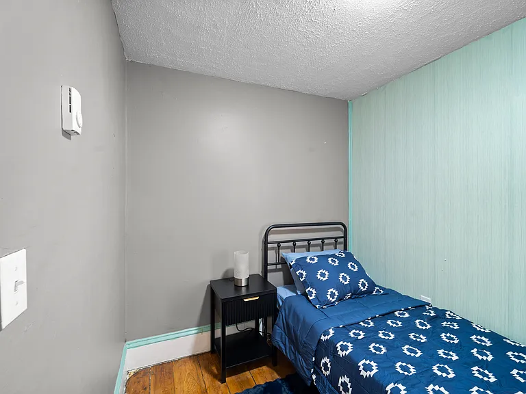 58 Walter St #B — Photo 6