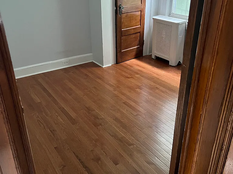 221 Jewett Ave #2 — Photo 2