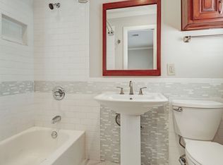 611 Hawthorne St APT 8, Houston, TX 77006