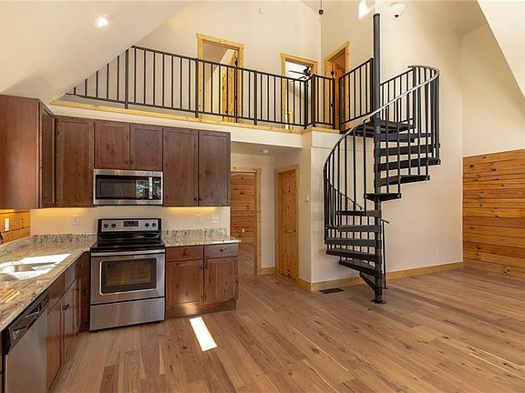 4th image of 279 Lee Ln