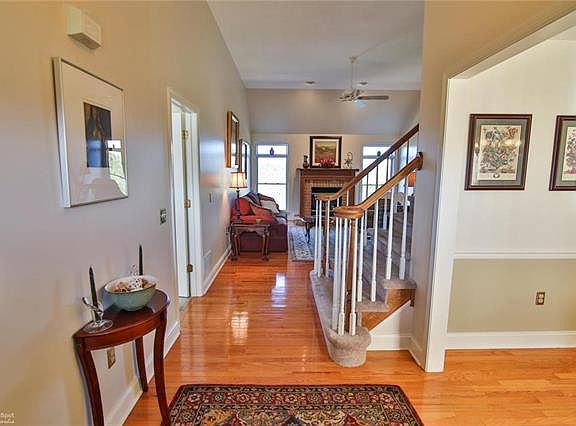 5th image of 634 Kathleen Dr