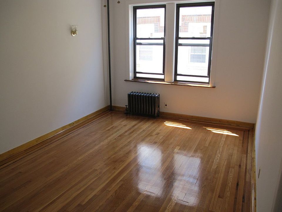 1st image of 4333 41st St APT 3C