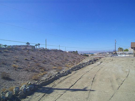 5th image of 3140 Gatewood Dr Lot 25