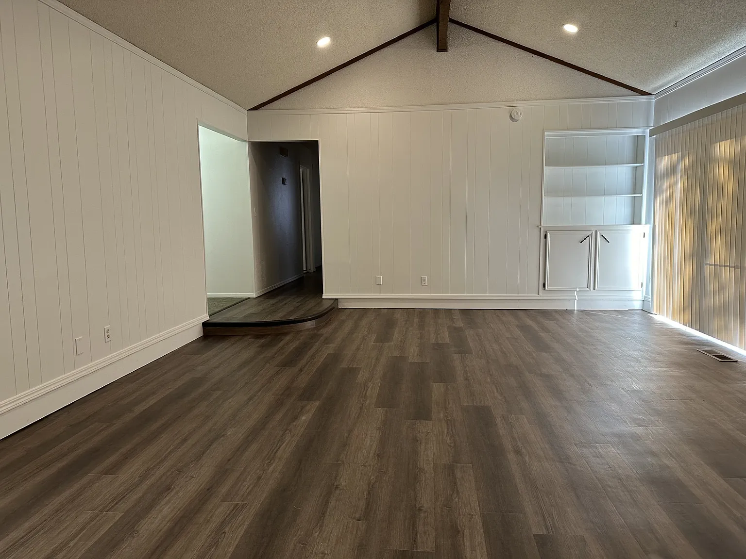 3 bed, 2.0 bath, 1656 sqft, $1,500 — Photo 4