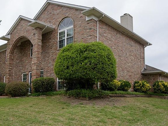 4th image of 2417 Boardwalk Dr