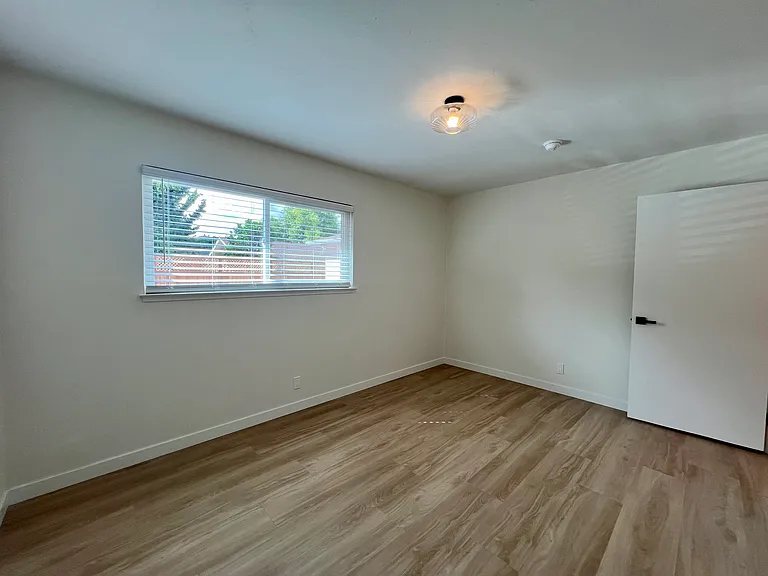 1909 San Ramon Ave #3 — Photo 19