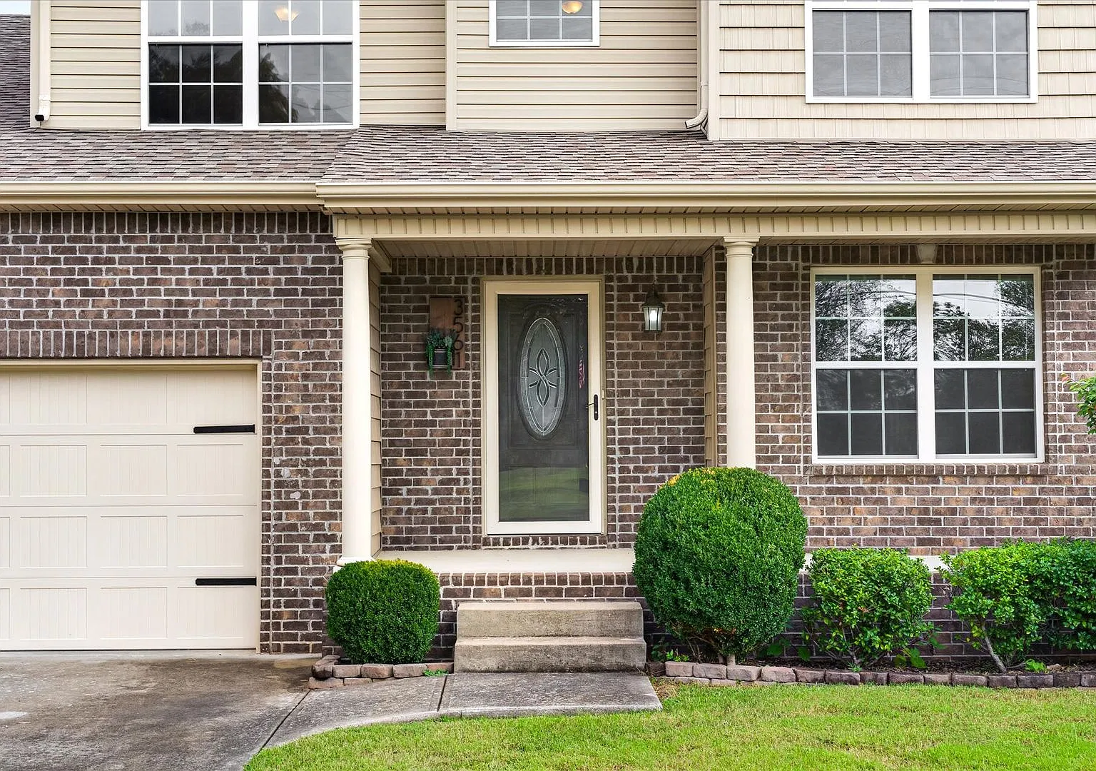 Pet Friendly Four Bedroom! — Photo 4