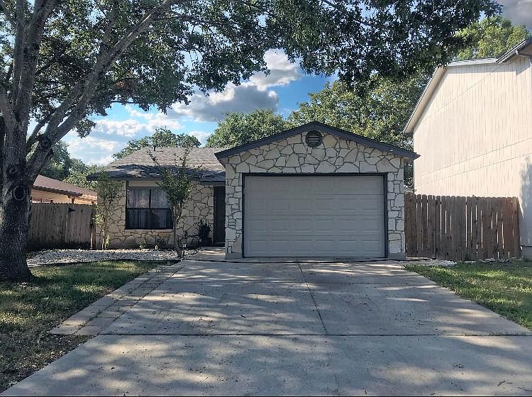 1st image of 7330 Corian Park Dr