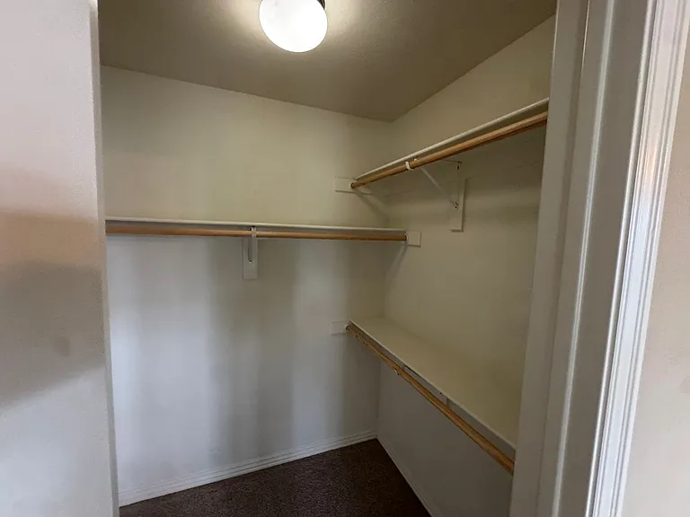 626 N Tennyson Ln — Photo 12