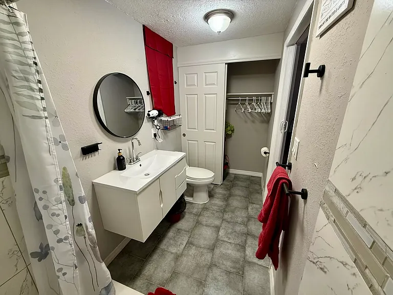 814 E 126th Ave #C — Photo 22