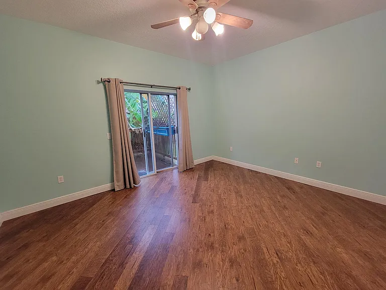 115 Majestic Bay Ave — Photo 19