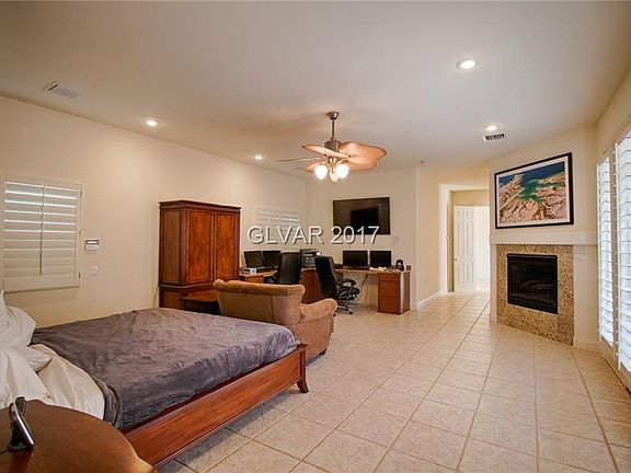 5th image of 931 Vista Lago Way