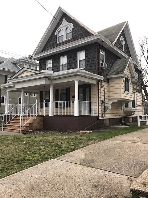1st image of 8618 105th St