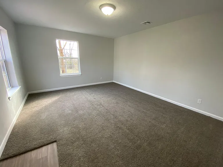 1112 Coolidge St — Photo 4