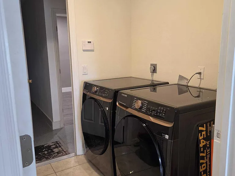 4001 SW Winslow St — Photo 15