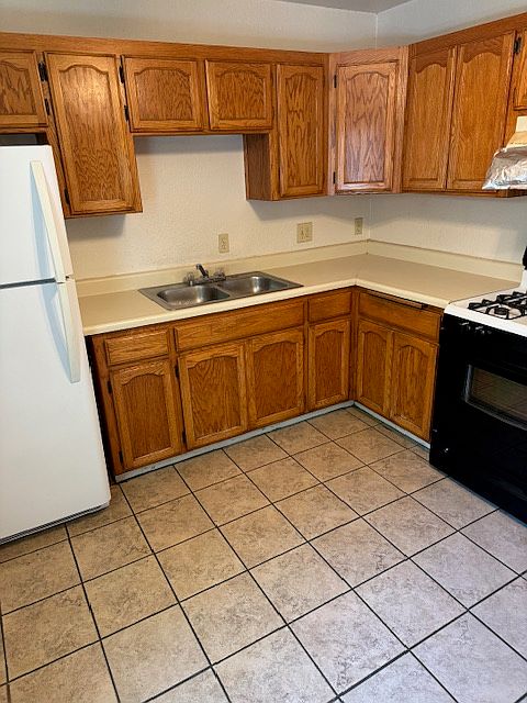 Kitchen has been updated since this pic with granite counters and new flooring