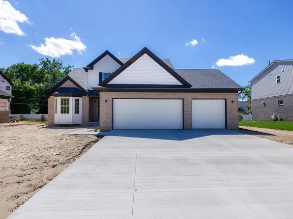 20209 Sunset Ave, Livonia, MI 48152