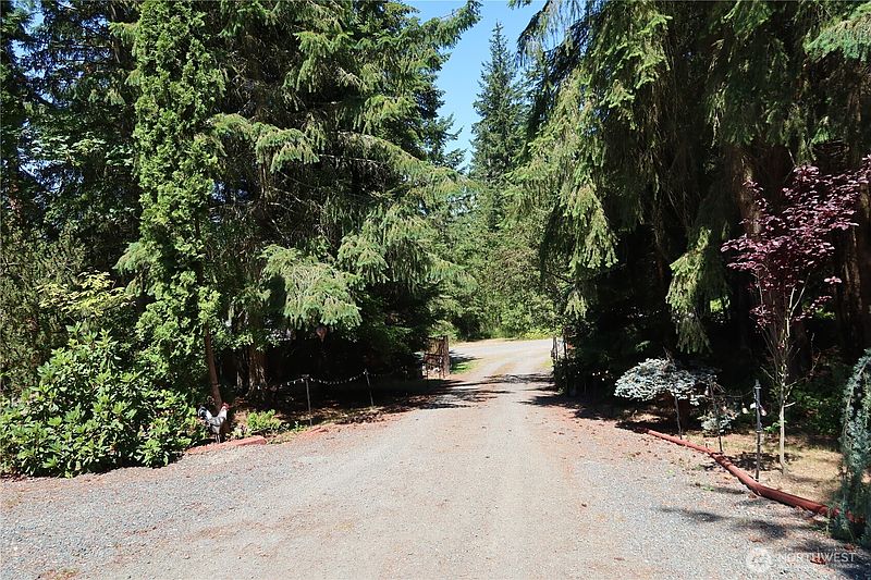 3rd image of 11 Landgrove Lane