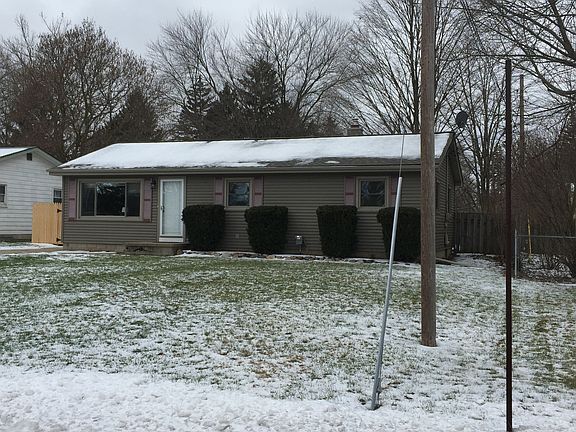 3rd image of 455 Highland St