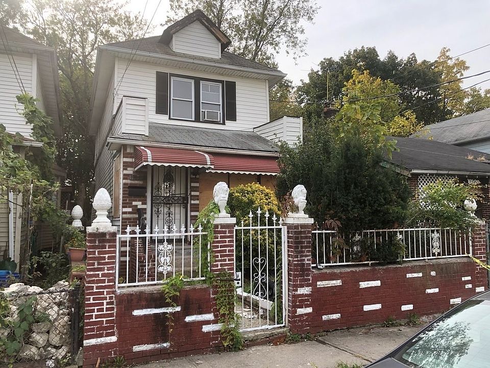 1st image of 17001 104th Ave