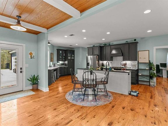 3rd image of 1233 Whooping Creek Rd