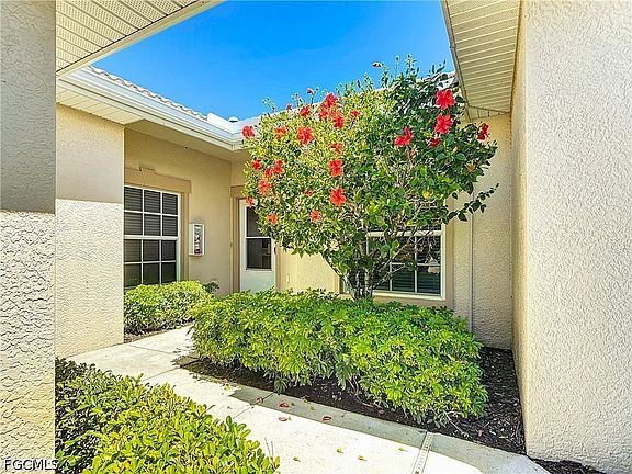 5th image of 20930 Calle Cristal Ln Unit 4