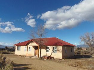 532 Espinoza Rd, Taos, NM 87571