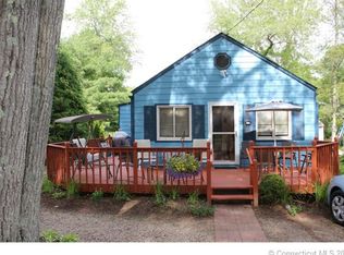 12 Aquatic Rd, Barkhamsted, CT 06063