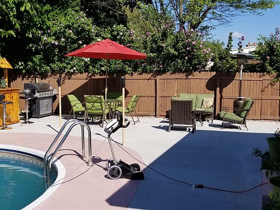 5th image of 5771 Juanita Dr SE