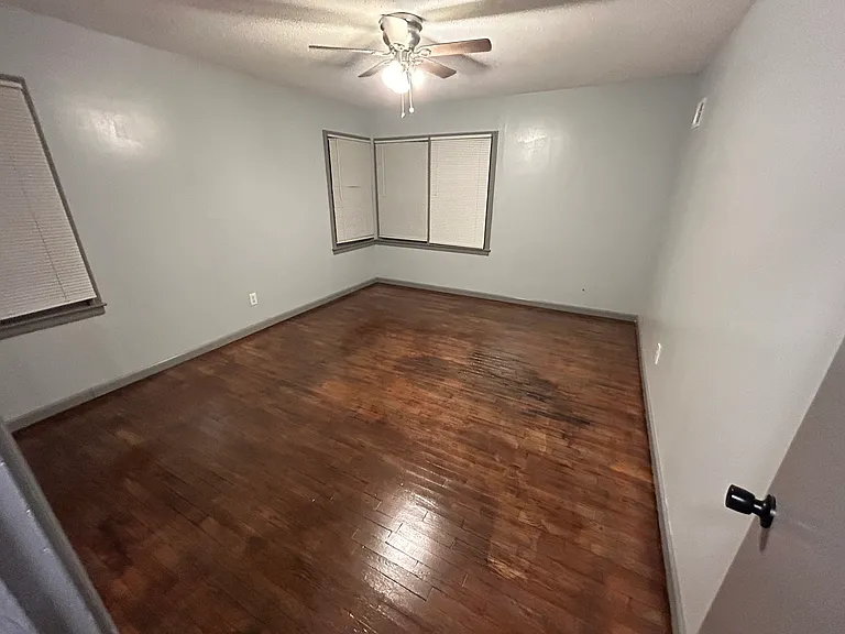 445 Missouri St — Photo 15